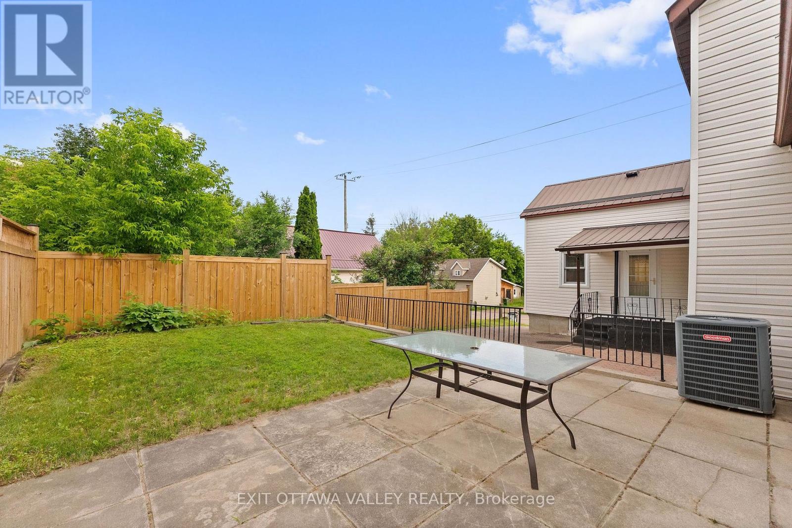 164 MAPLE AVENUE - Image 39