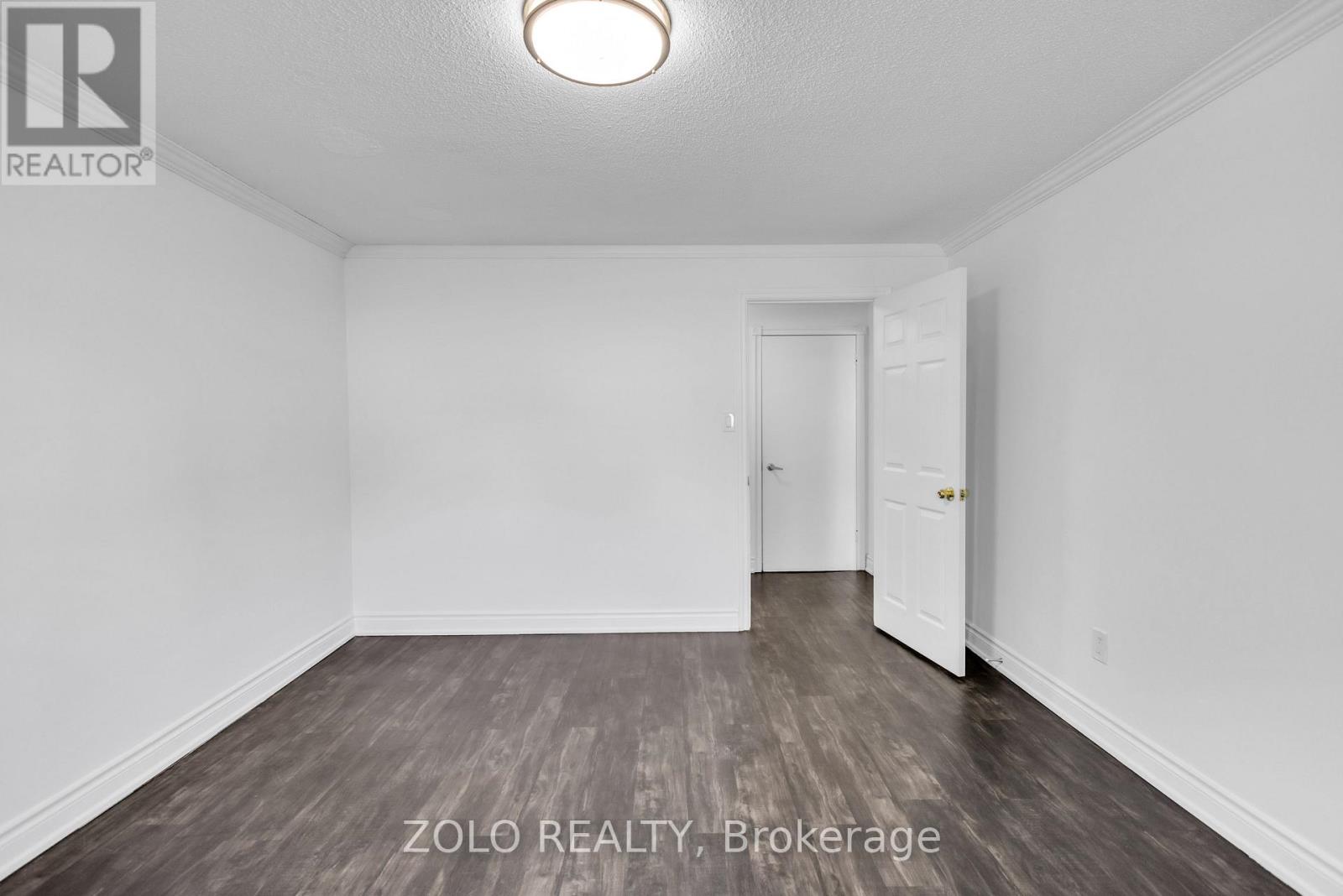 43 DAVIES CRESCENT - 29