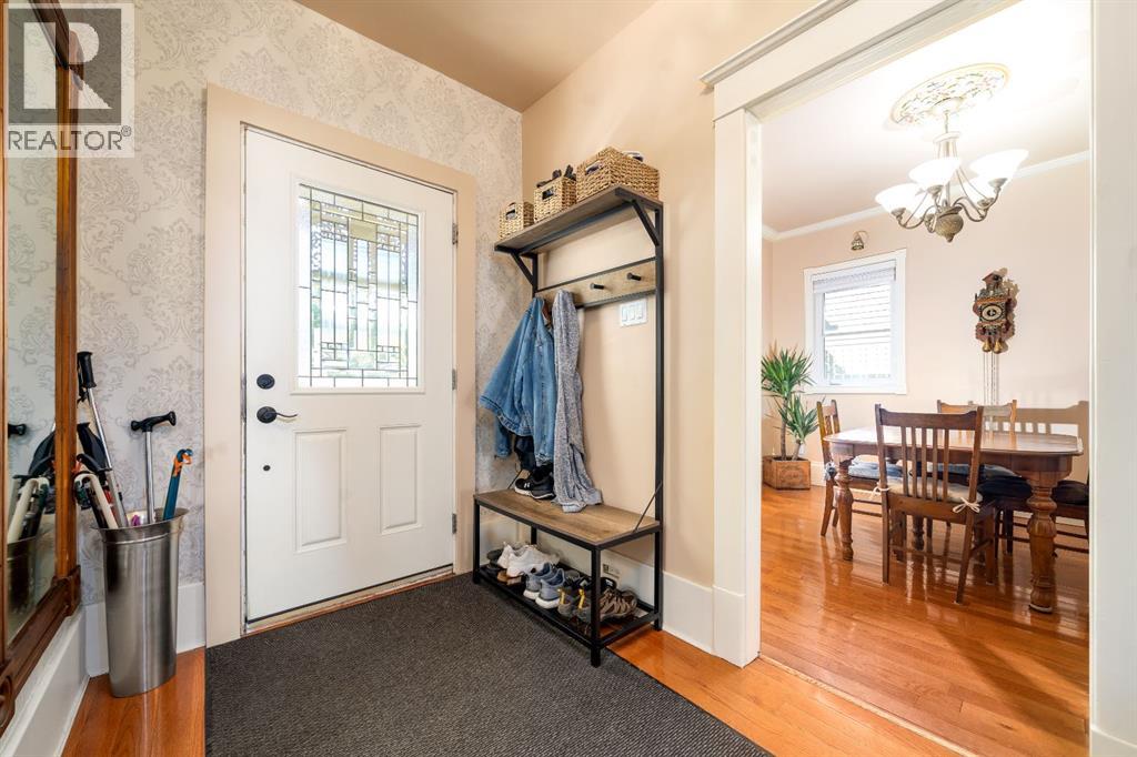 340 5 Street SE - Image 23