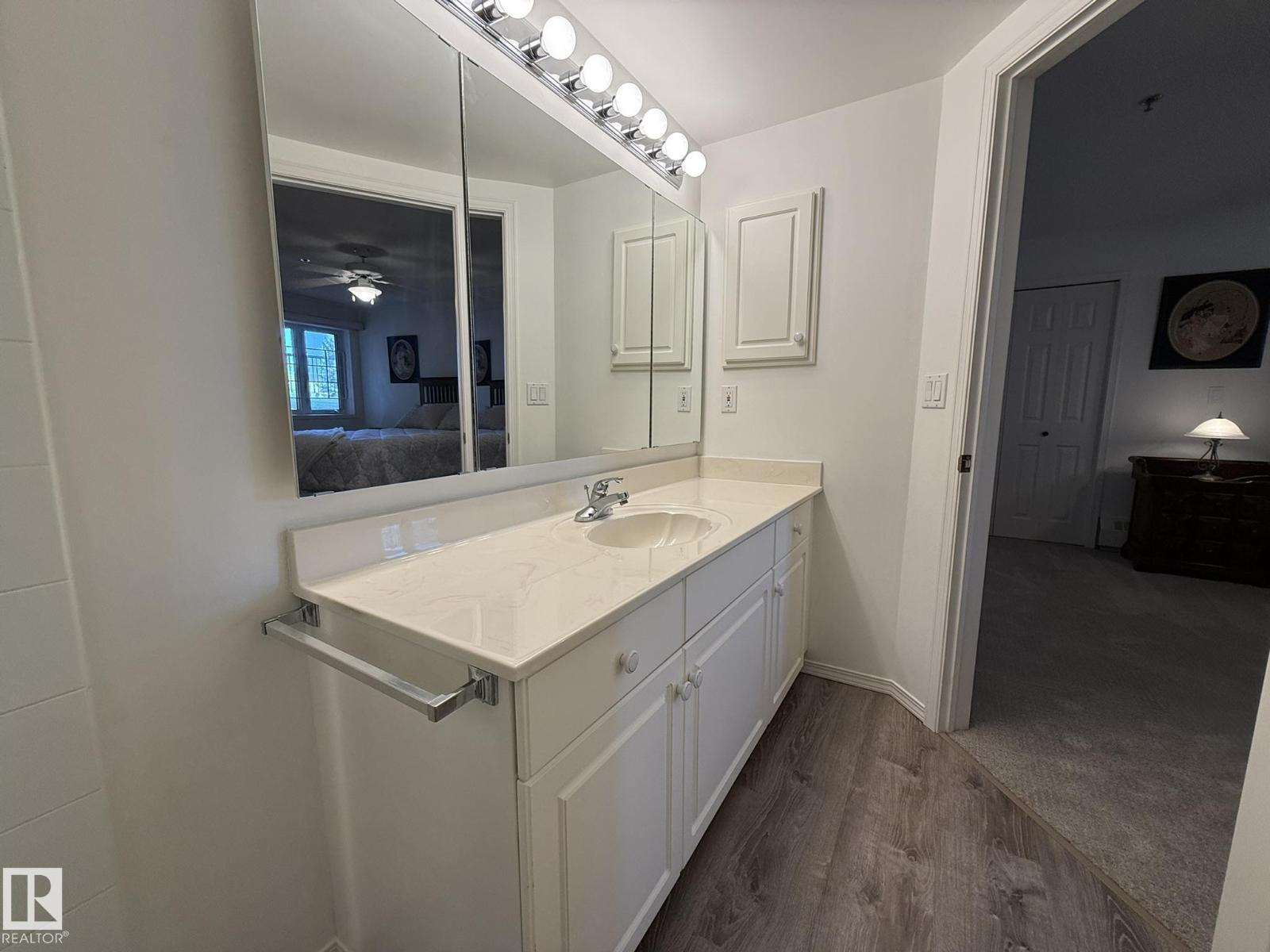 #102 10903 21 AV NW - 27