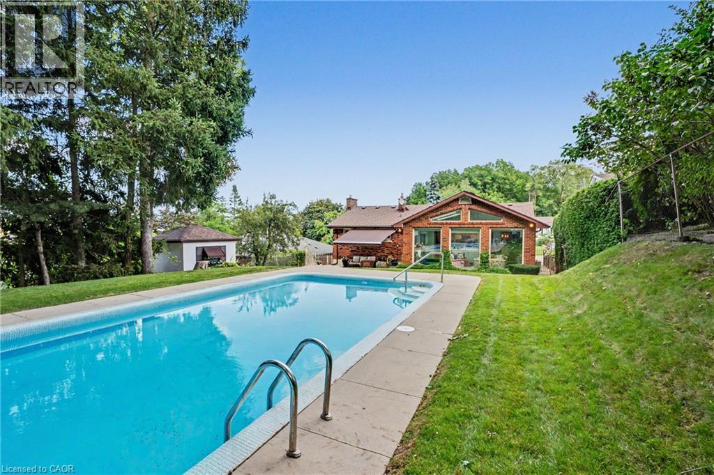 18 BATTLEFIELD Drive - 2