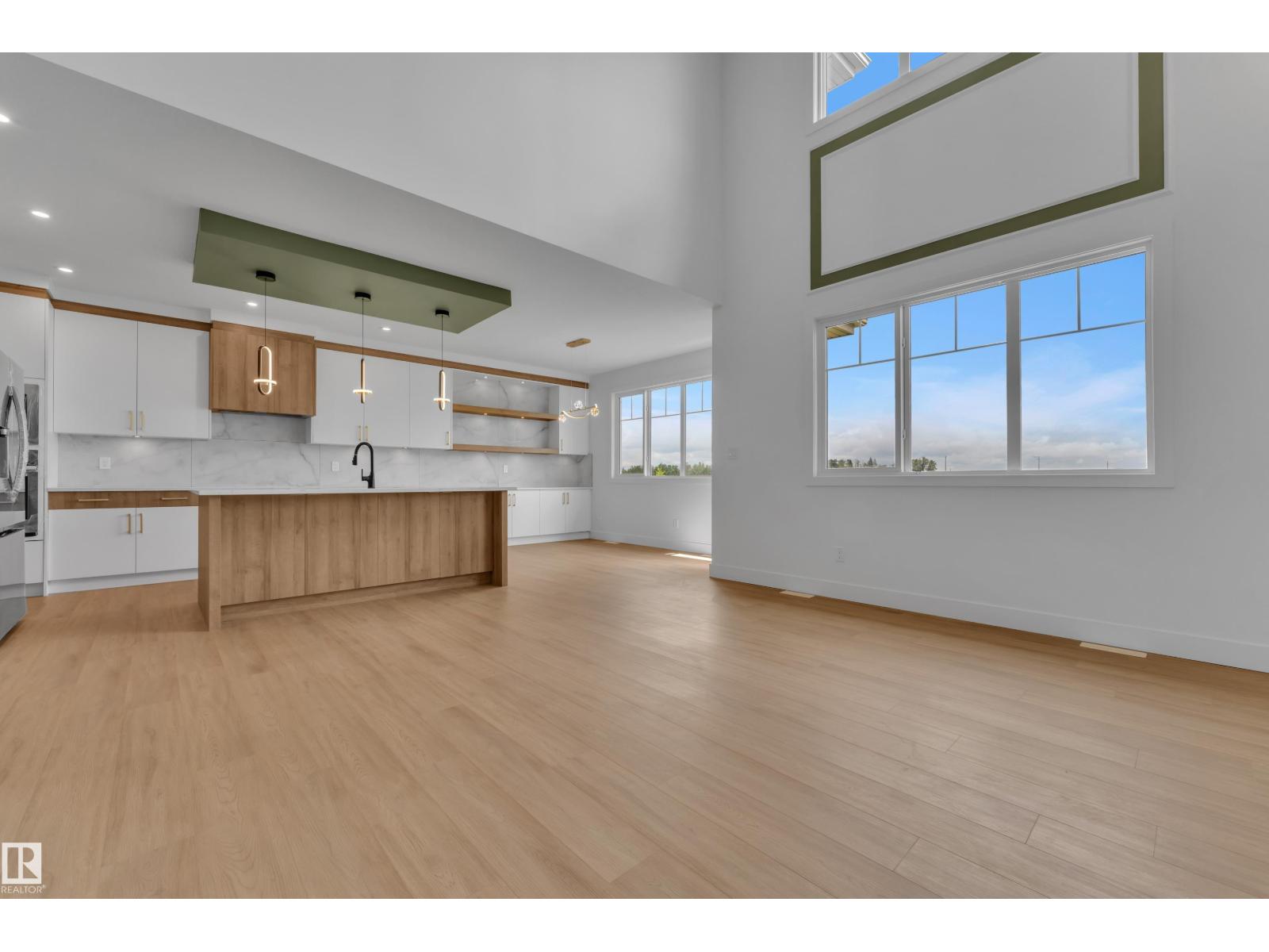764 ASTORIA WY - 11