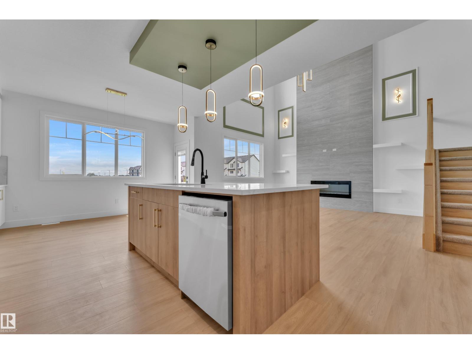764 ASTORIA WY - Image 13
