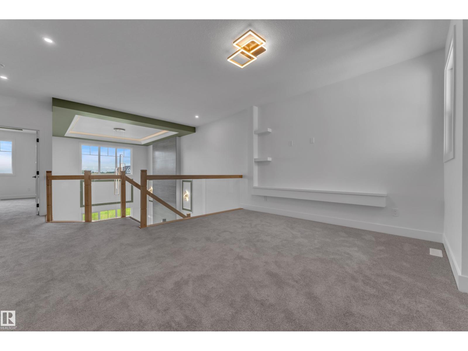 764 ASTORIA WY - 21
