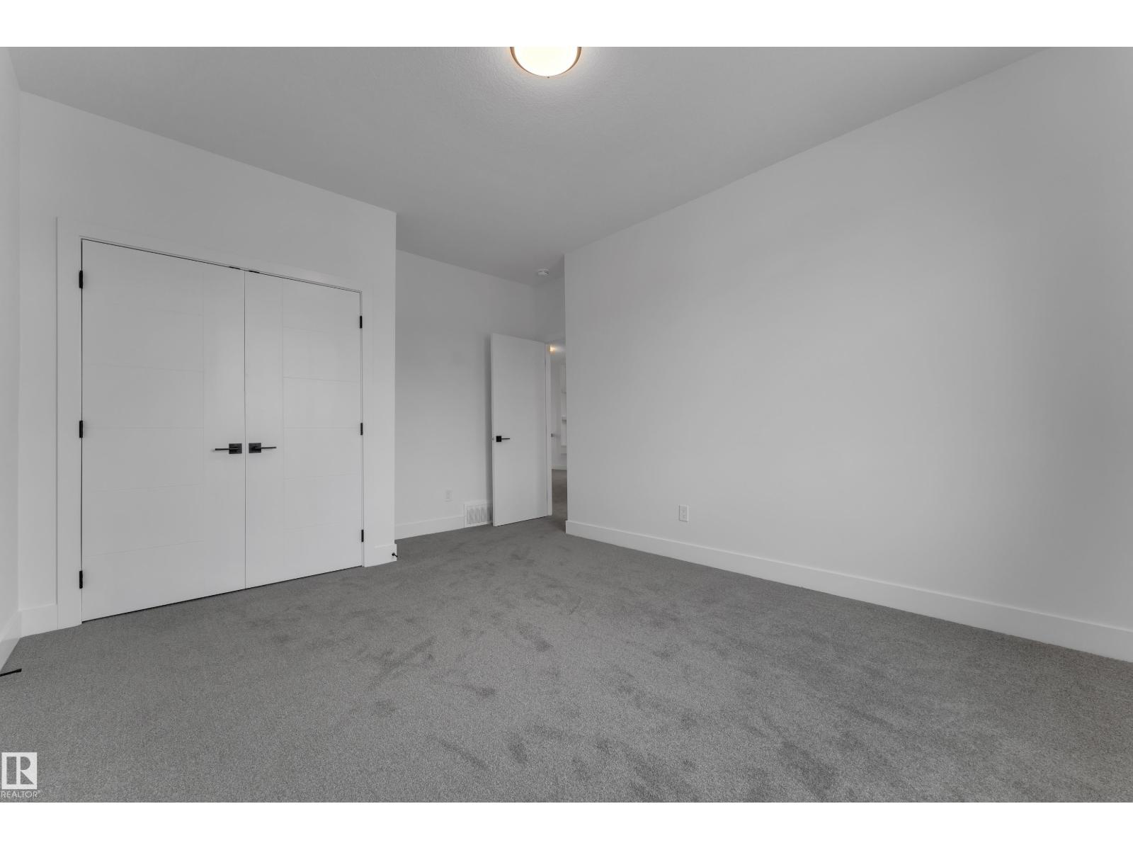 764 ASTORIA WY - 30