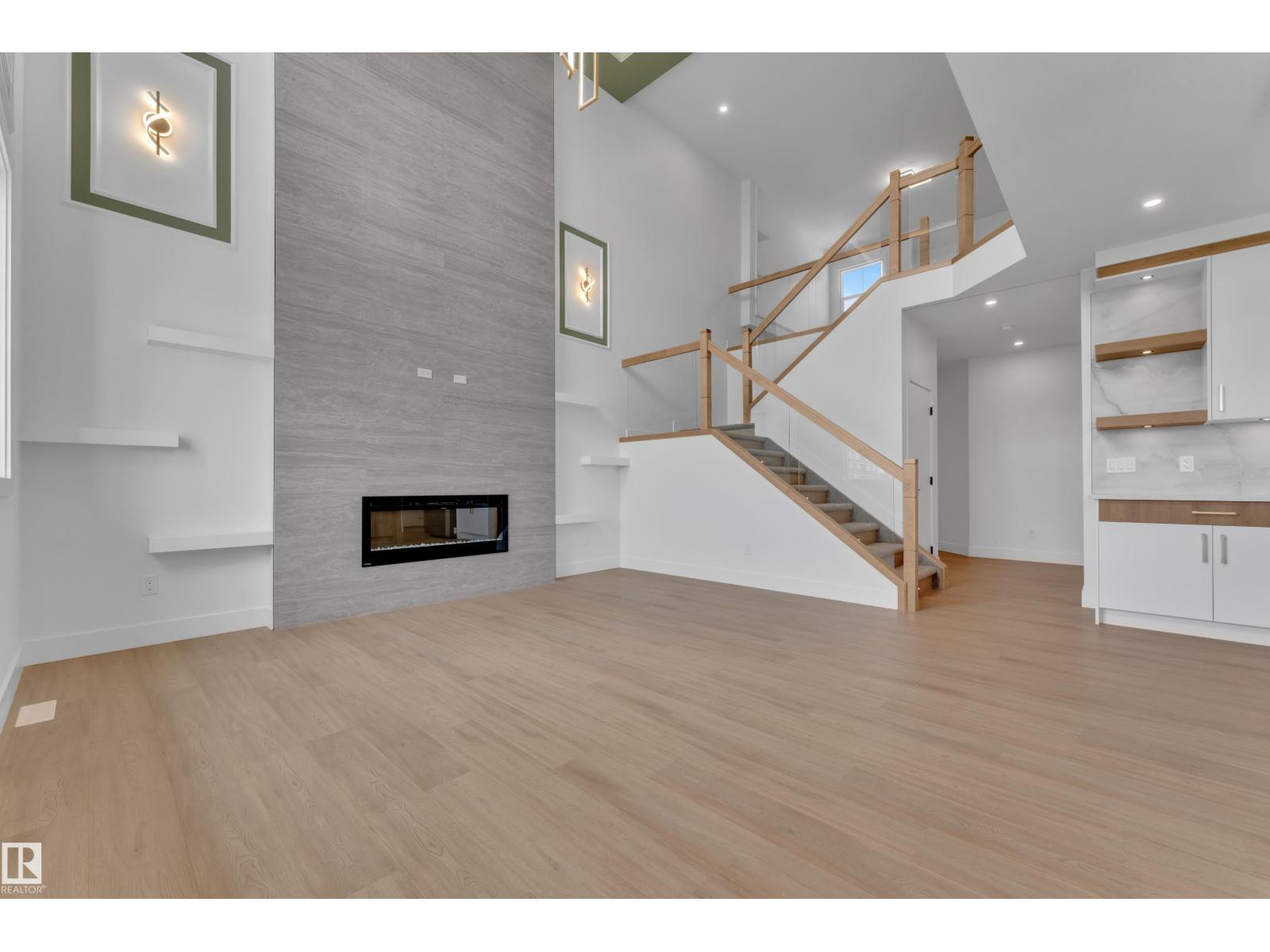 764 ASTORIA WY - Image 9
