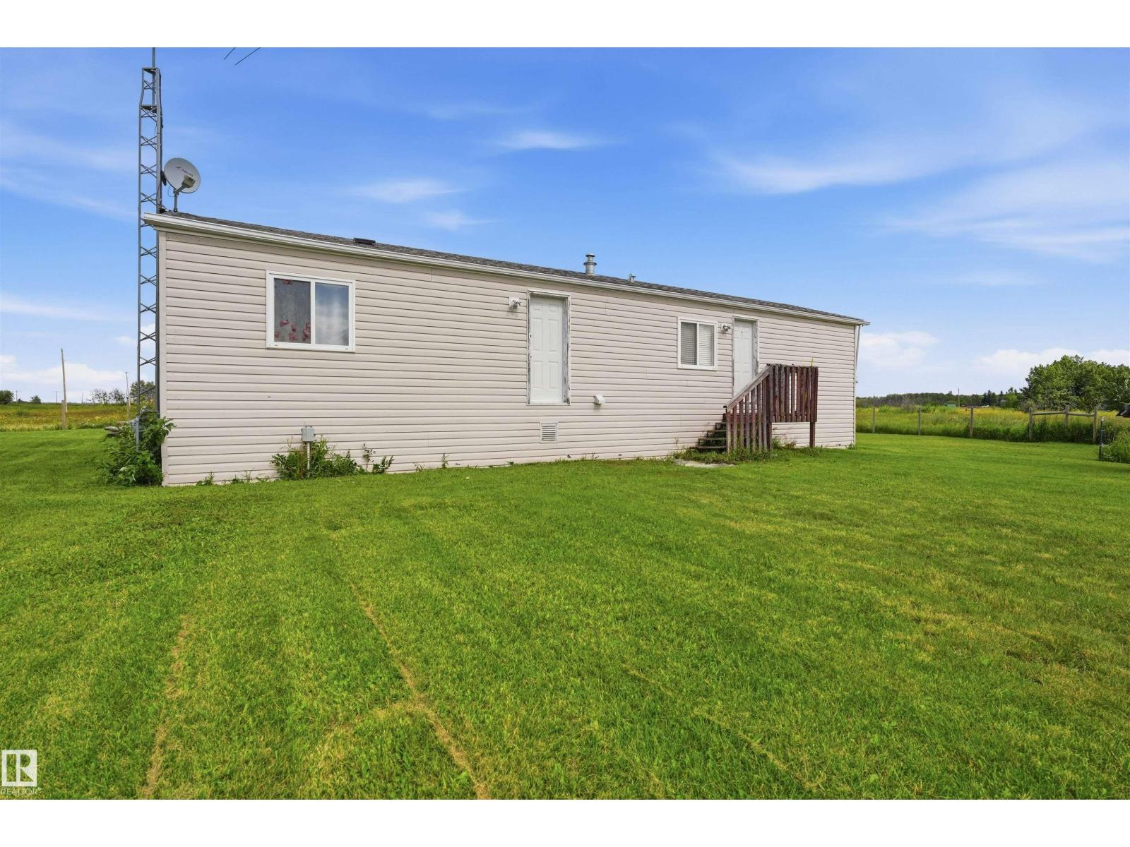 #173 53219 Range Rd 145 - 1
