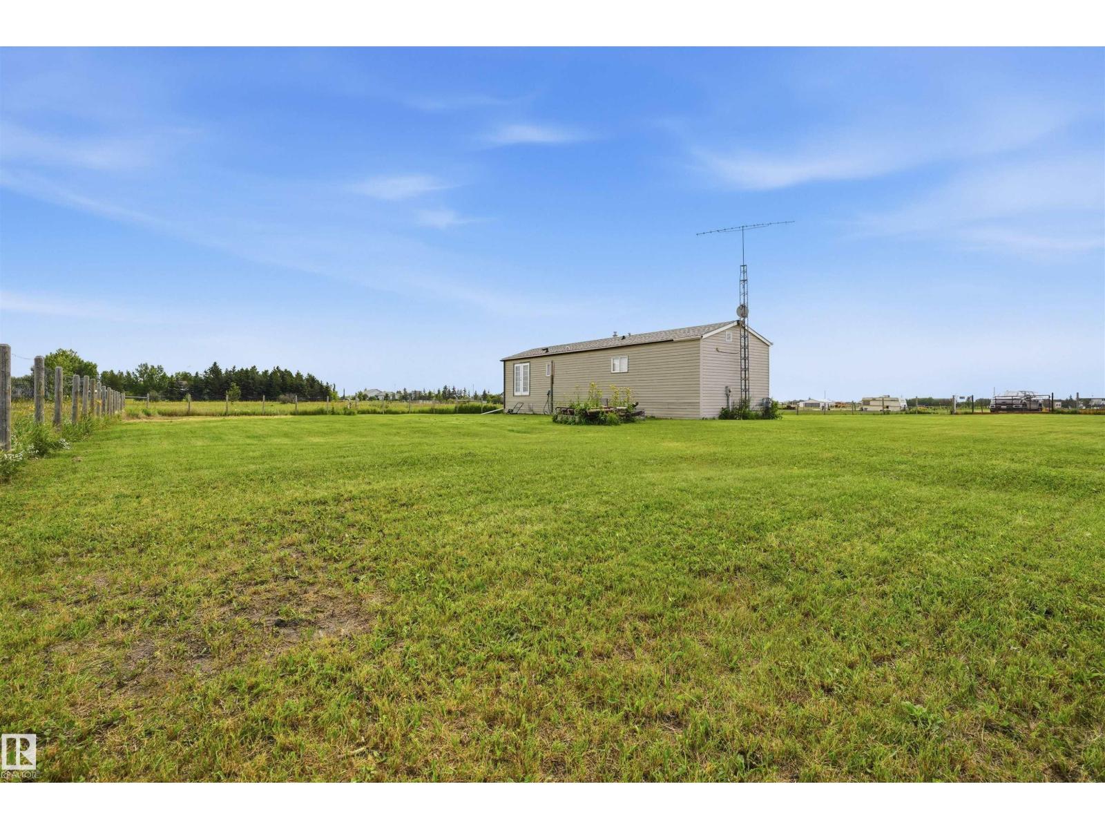 #173 53219 Range Rd 145 - 16