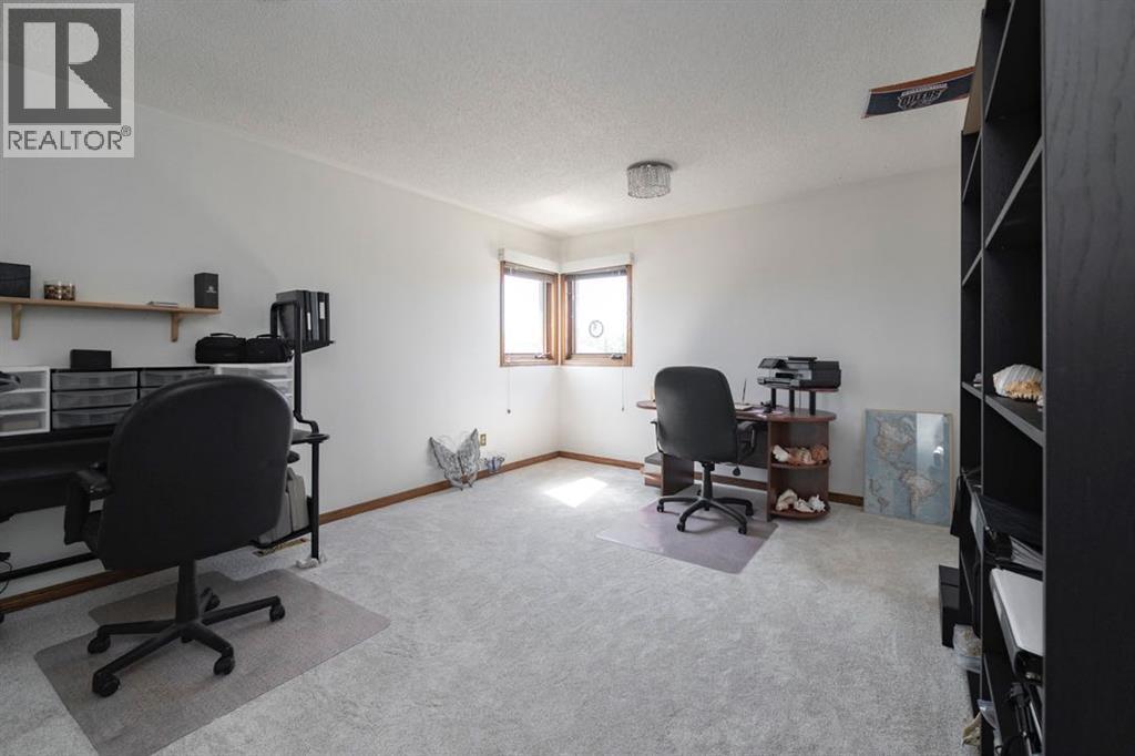118 Dickins Close, Fort McMurray