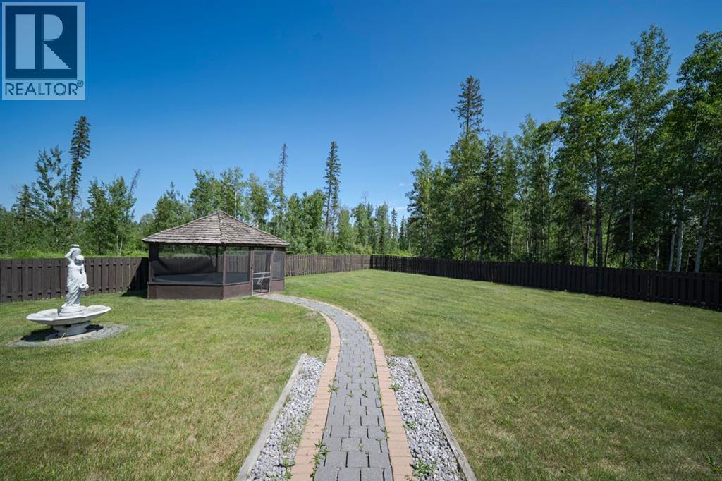118 Dickins Close, Fort McMurray