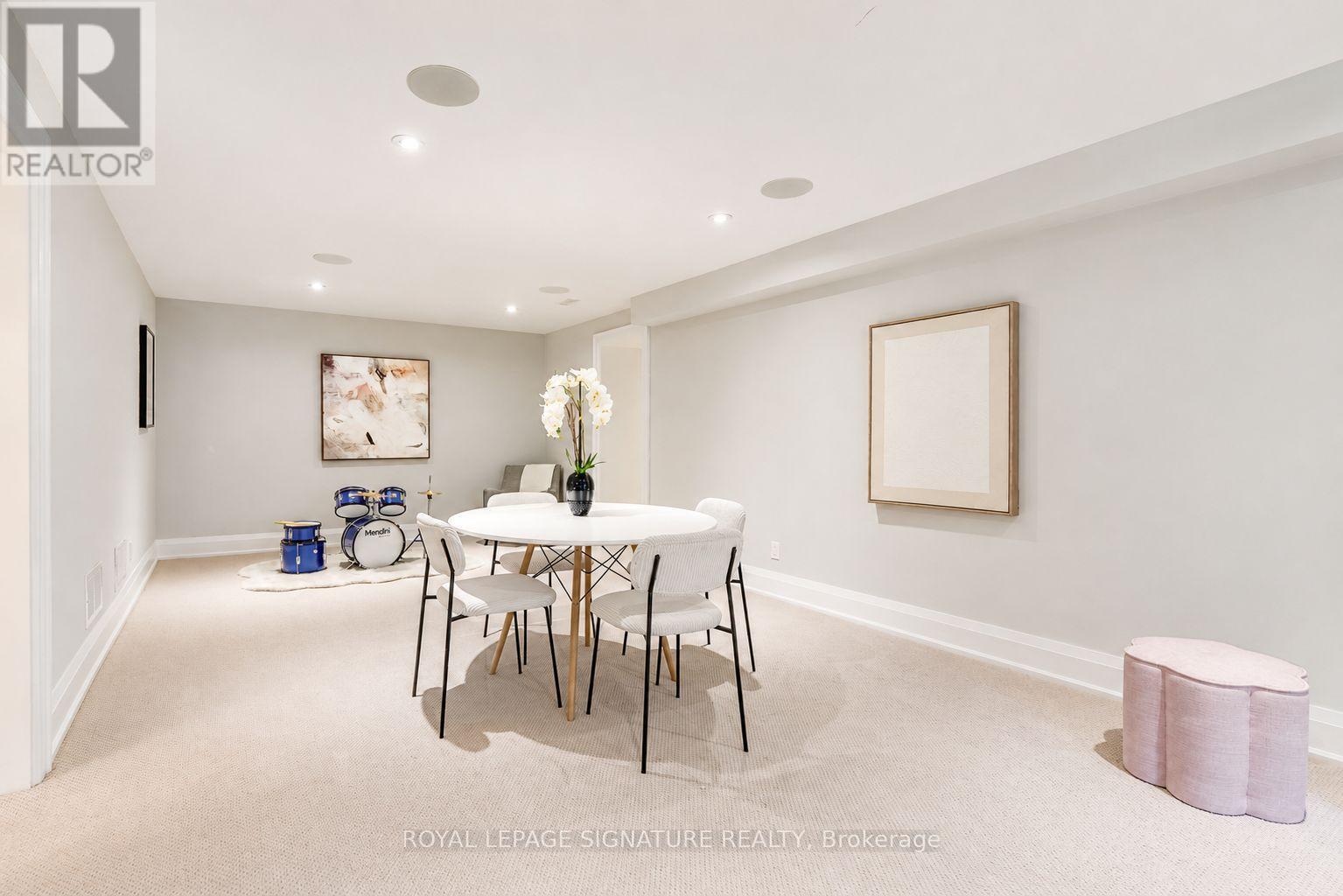 12 CUDIA CRESCENT - 36