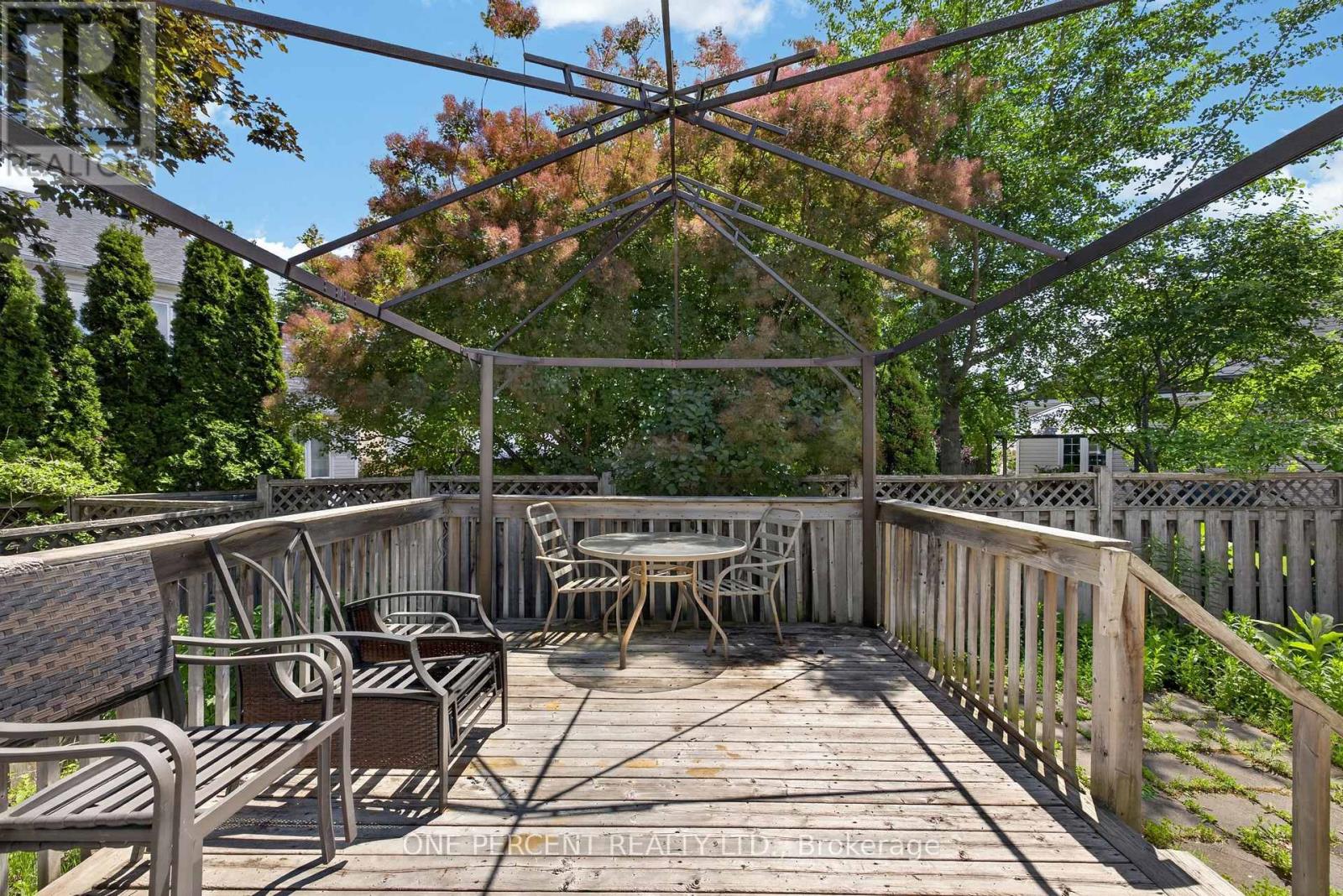6 WINDCHIME CRESCENT - 43