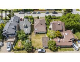720 Third Street, Nelson, BC V1L2R2 Photo 29