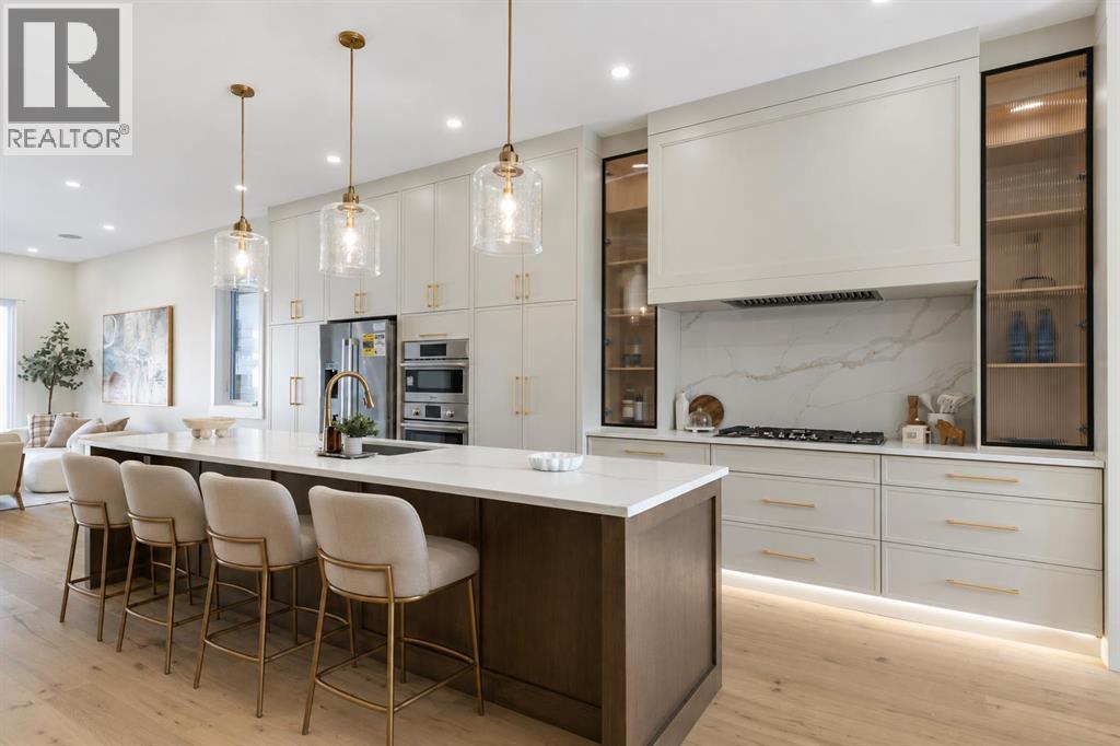 528 52 Avenue SW - 11