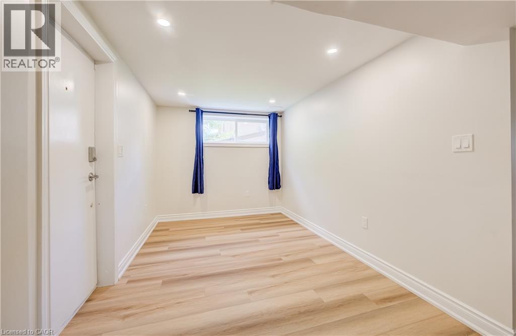 259 VILLAGE Road - Image 21