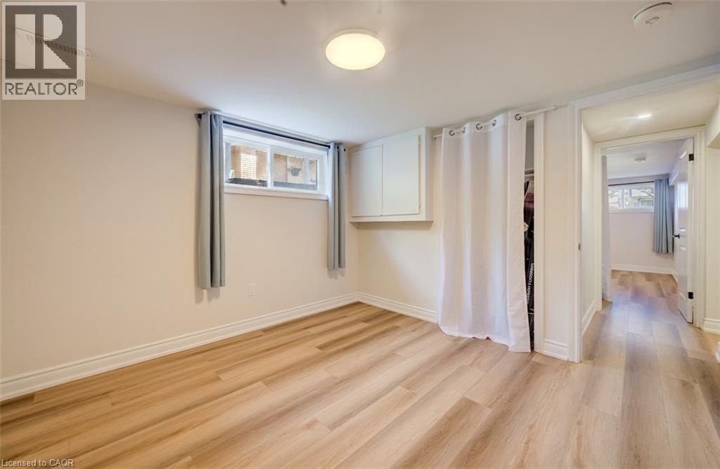 259 VILLAGE Road - 26