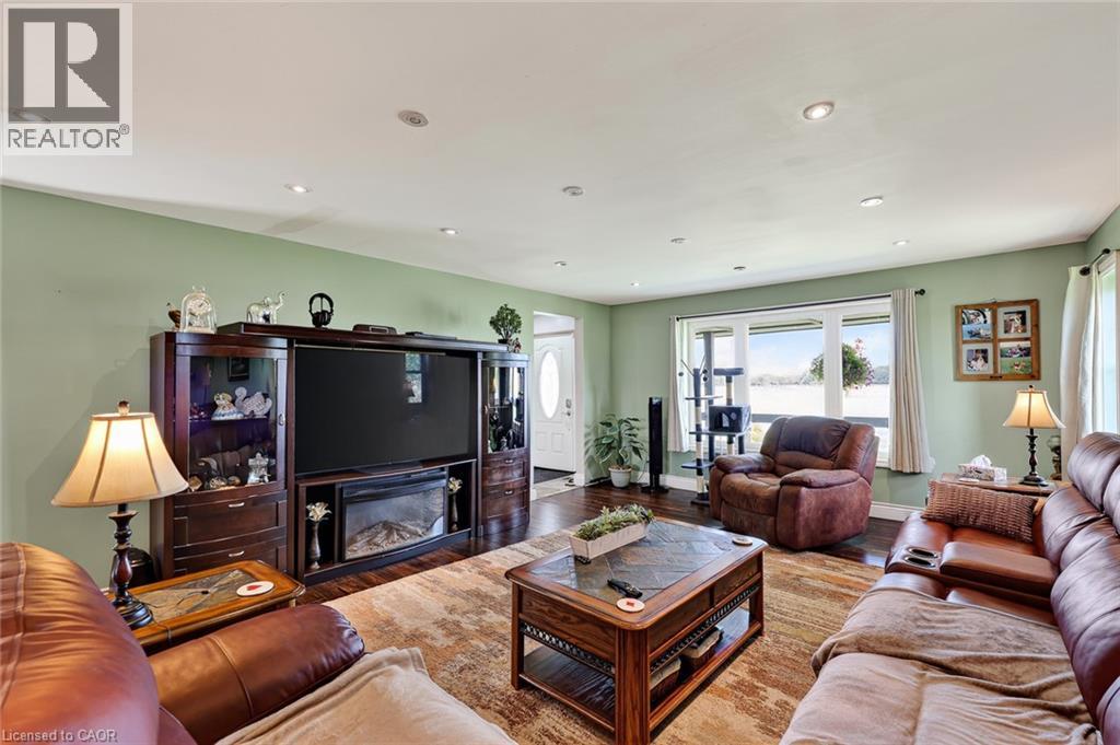 3120 HIGHWAY #3 W - 16