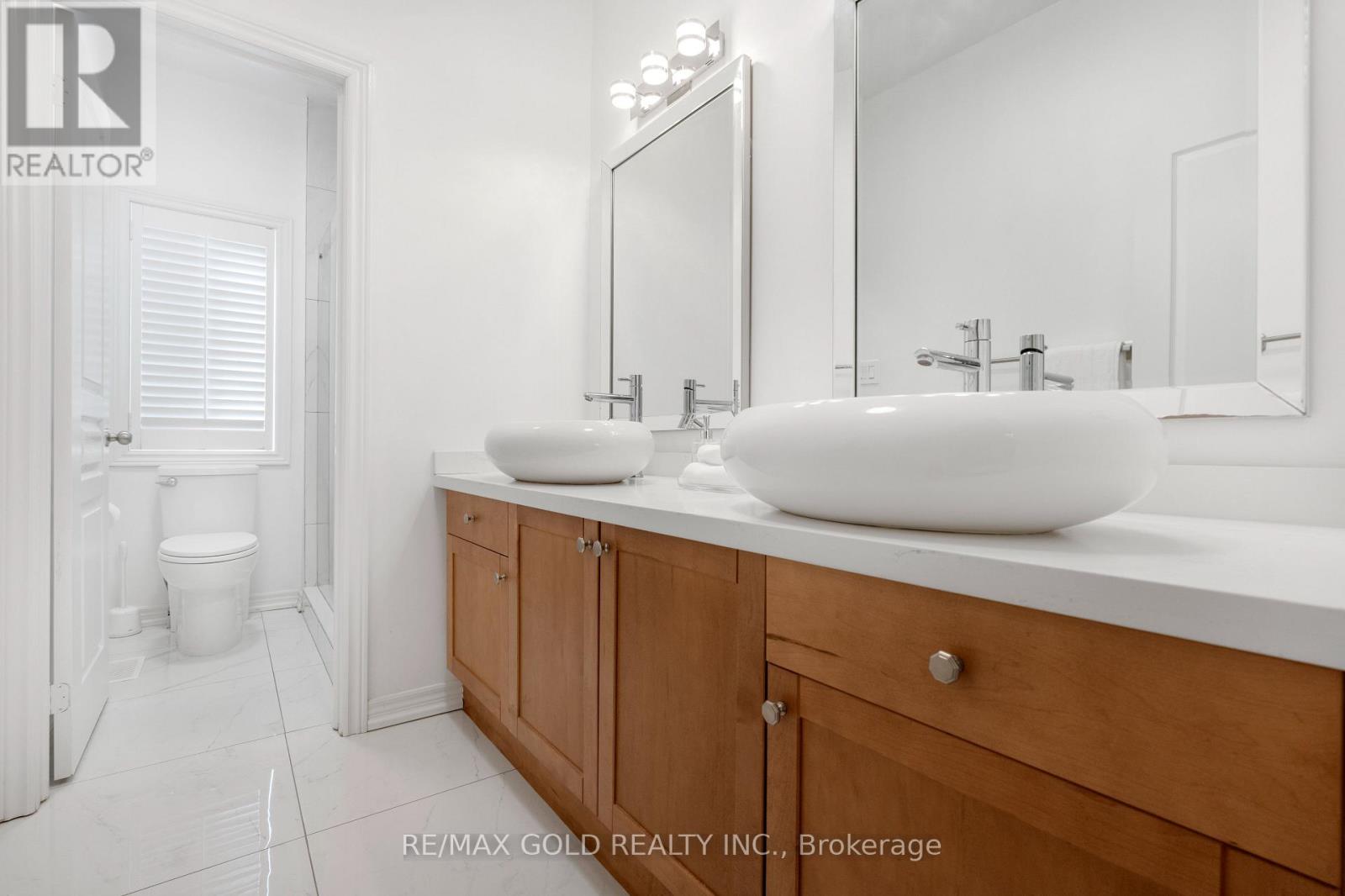 19 BELLCREST ROAD - 34
