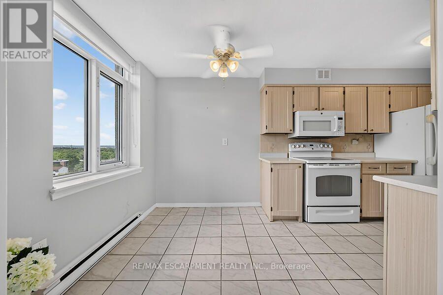 #908 30 HARRISFORD STREET - 21