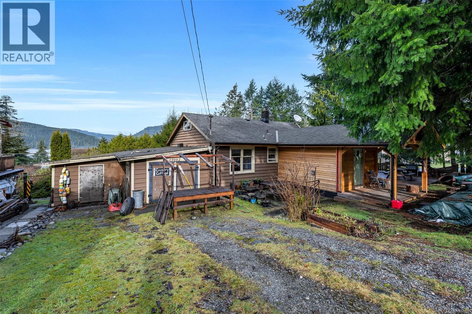 17002 Wickanninish Rd, Port Renfrew