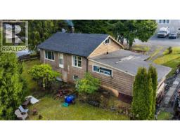 Entrance - 17002 Wickanninish Rd, Port Renfrew, BC V0S1K0 Photo 13