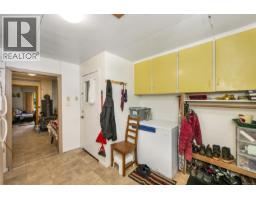 Bathroom - 17002 Wickanninish Rd, Port Renfrew, BC V0S1K0 Photo 6