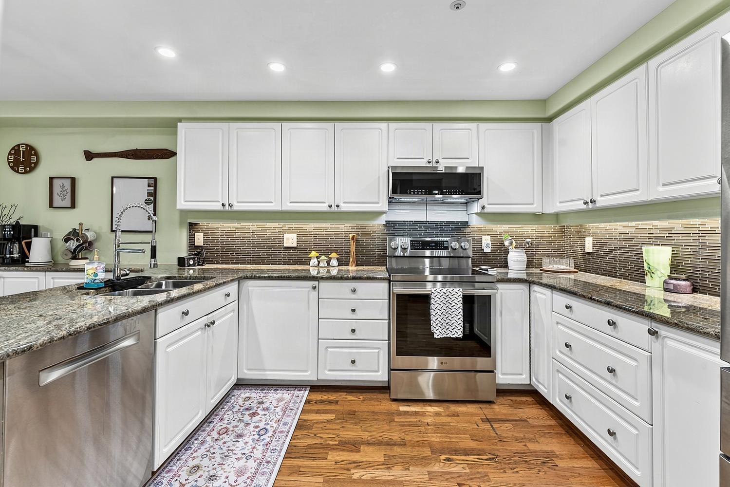 203 1725 128 STREET, Surrey