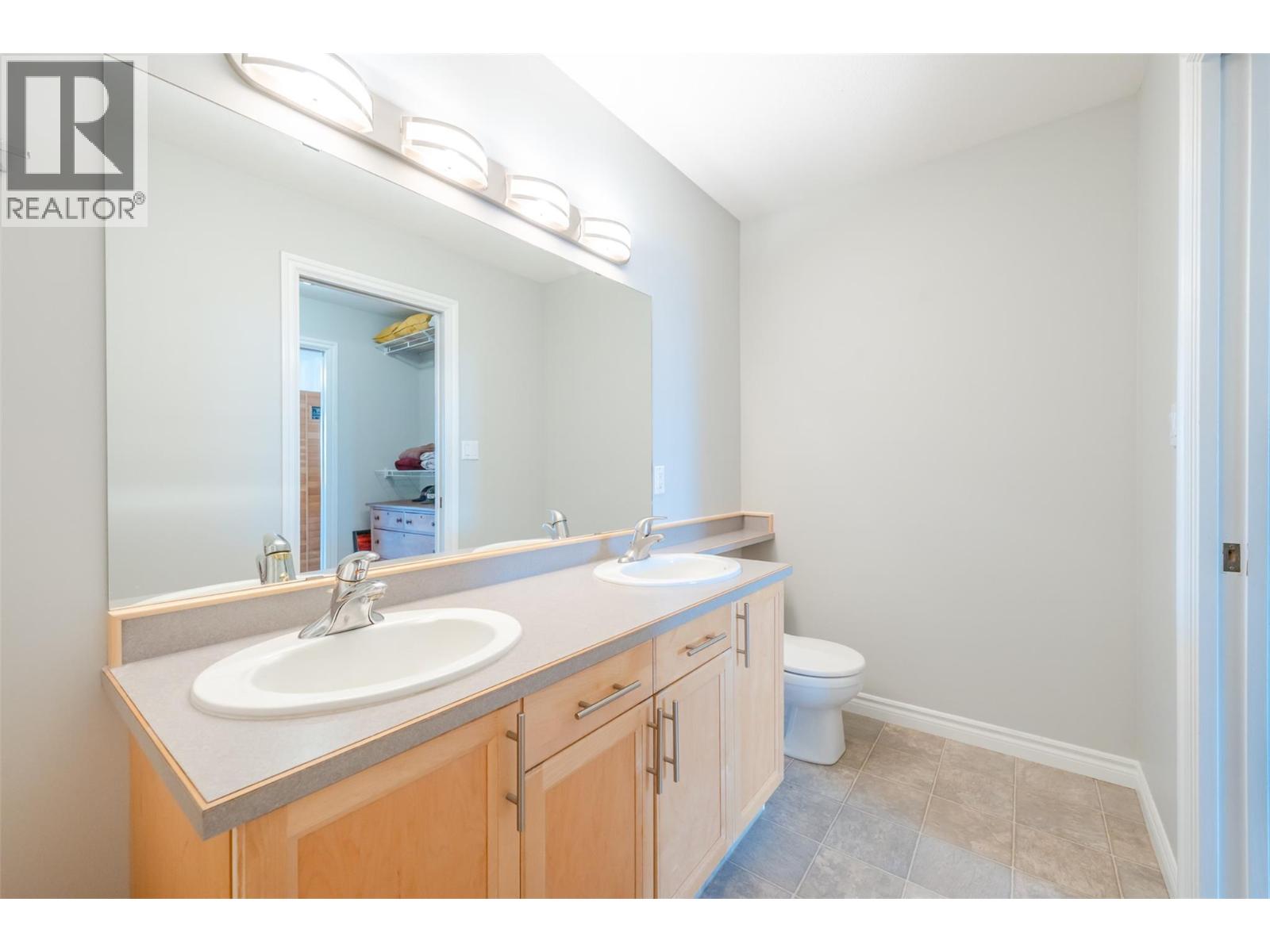 1049 Churchill Avenue Unit# 101, Penticton