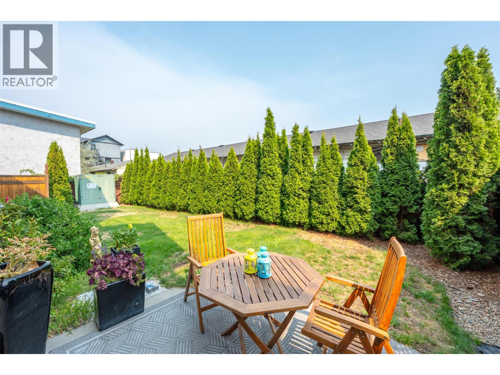 #101 1049 Churchill Avenue - 31