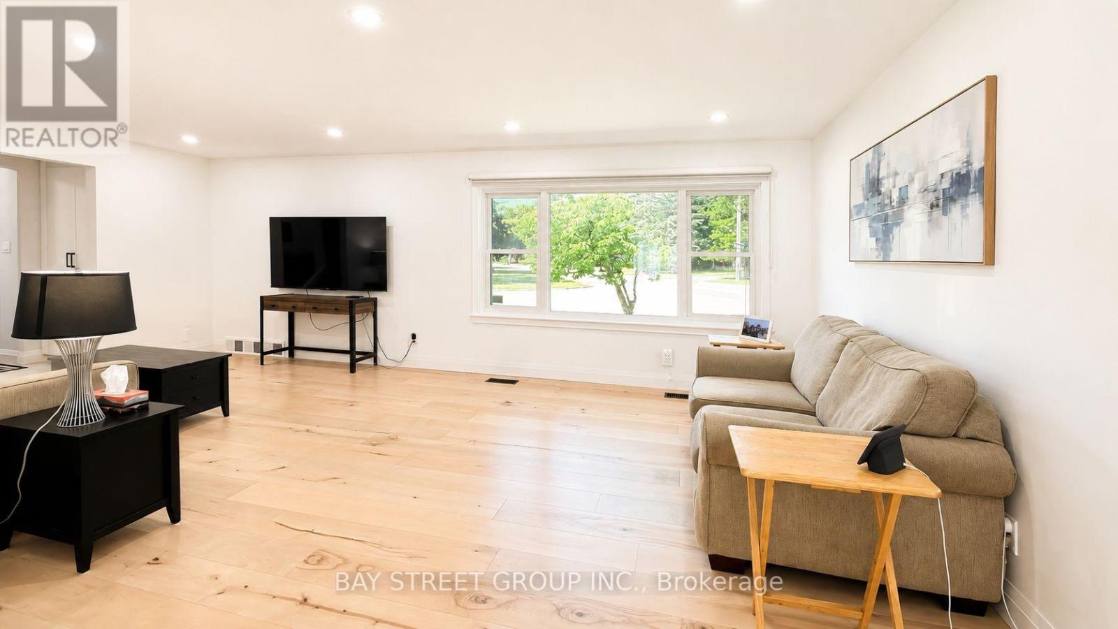 3 PARKSIDE DRIVE - Image 7