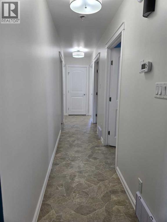 5709 57 Avenue - 17