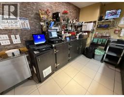 101 22805 Lougheed Highway, Maple Ridge, BC V2X2V7 Photo 11