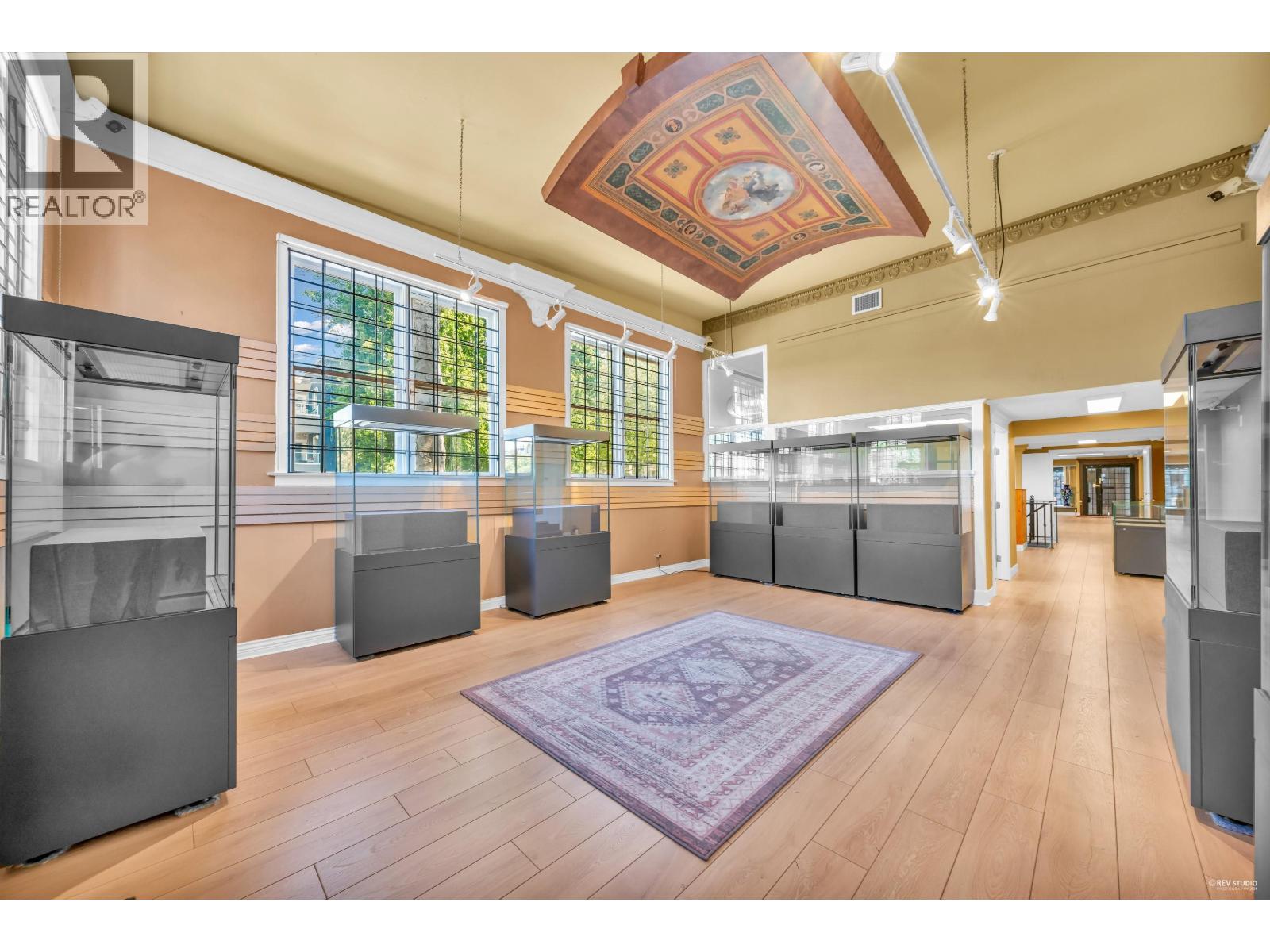 3607 W BROADWAY, Vancouver