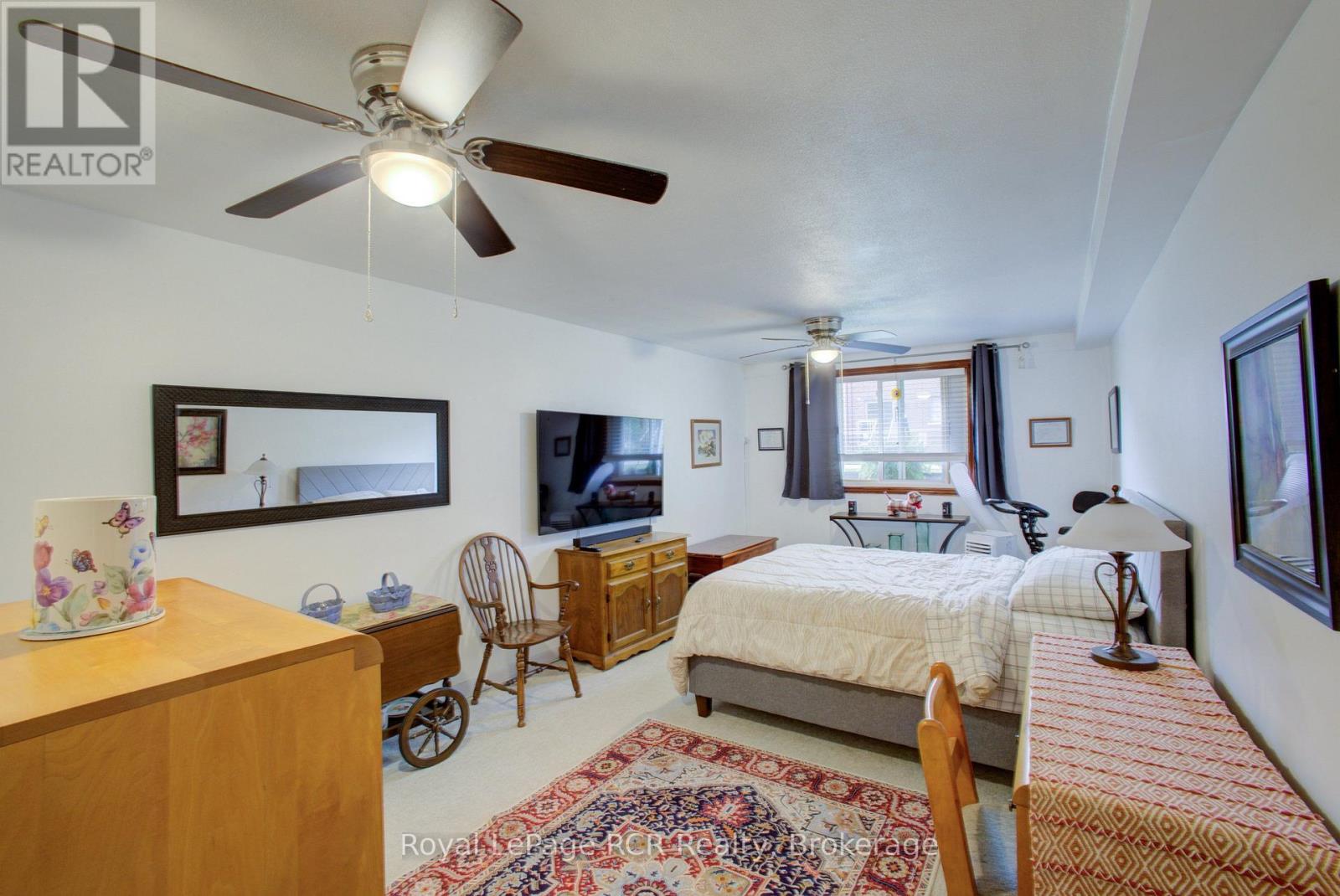 #UNIT 102 118 PRESTON STREET - 18