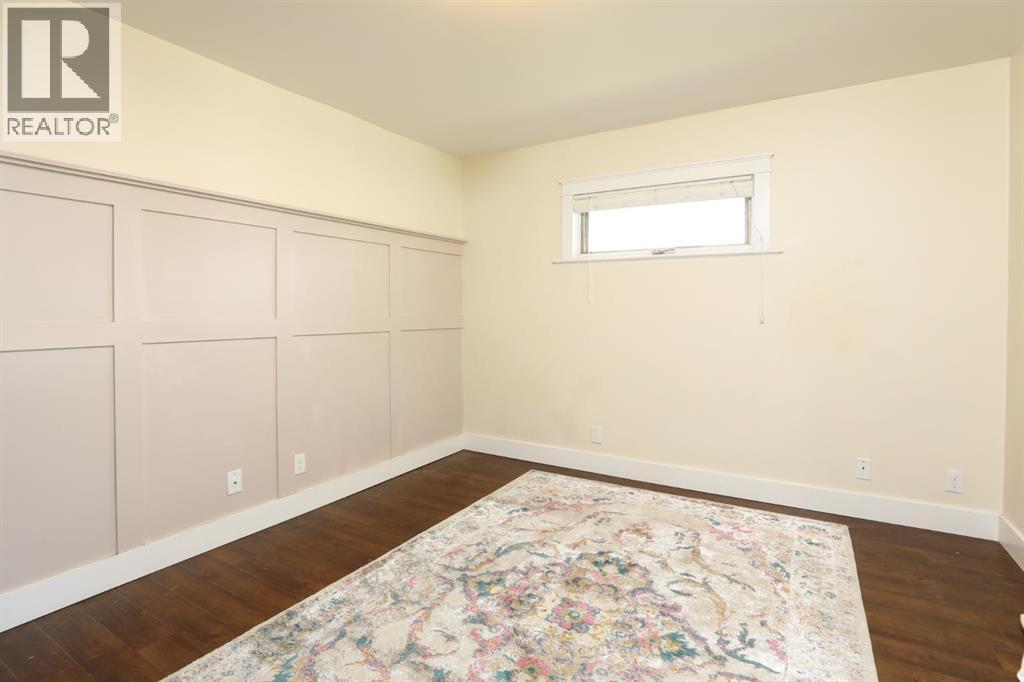 8 N 2 Street W - Image 11