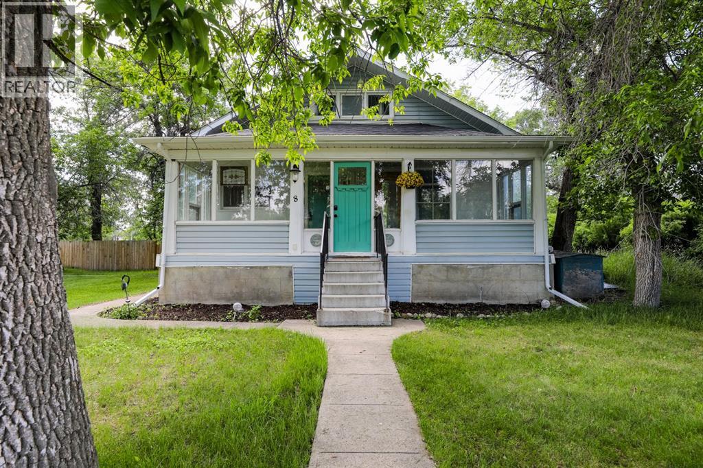Property for sale at 8 N 2 Street W