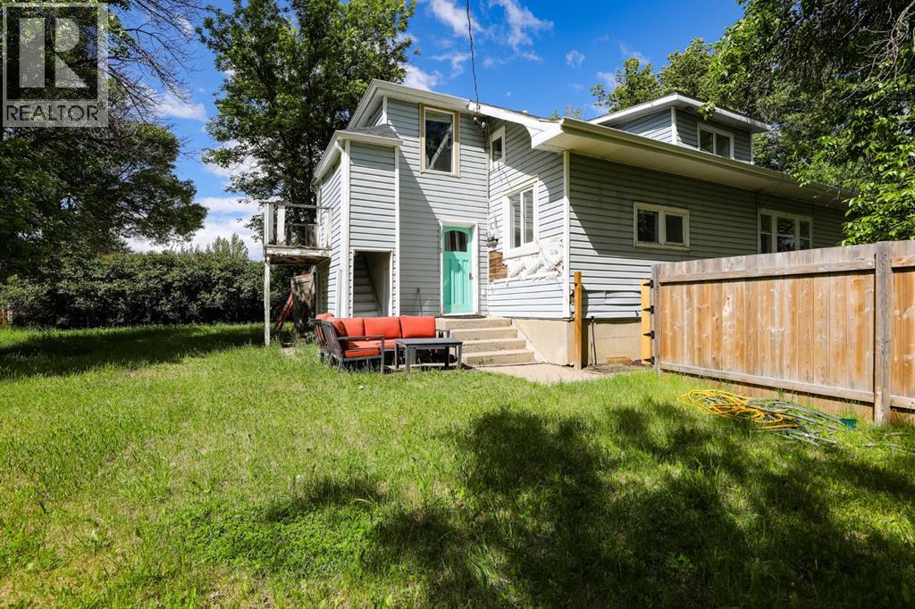 8 N 2 Street W - Image 30