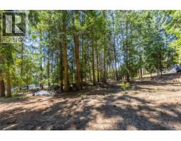 4812 Cannon Cres, Pender Island, BC V0N2M2 Photo 10