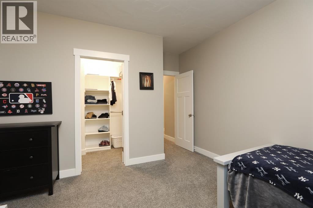 372 E 1 Avenue N - Image 36