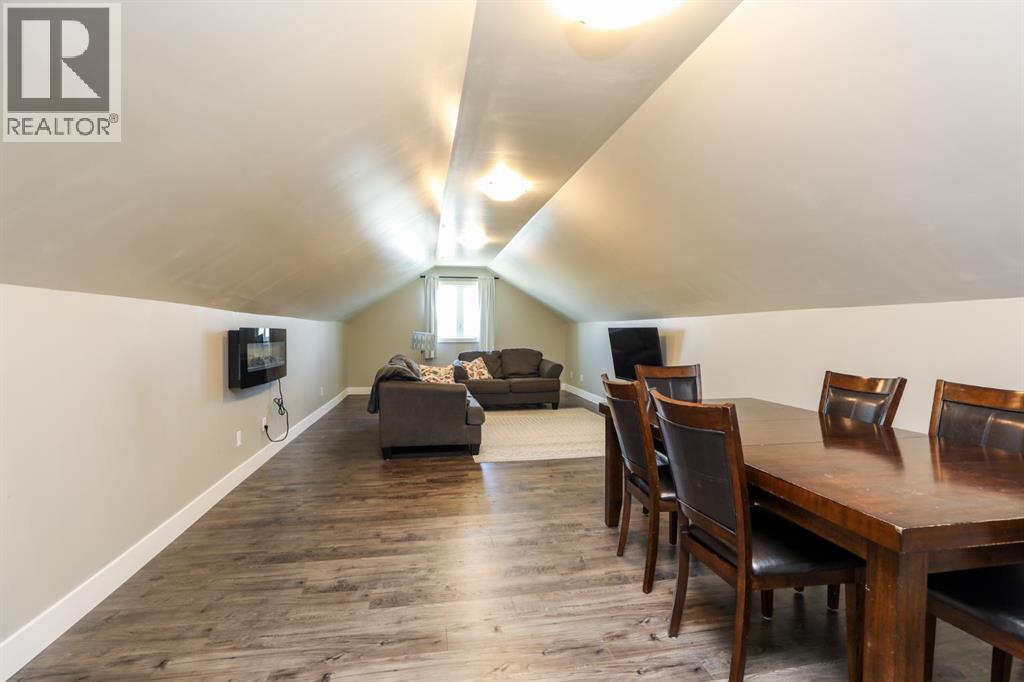 372 E 1 Avenue N - Image 38