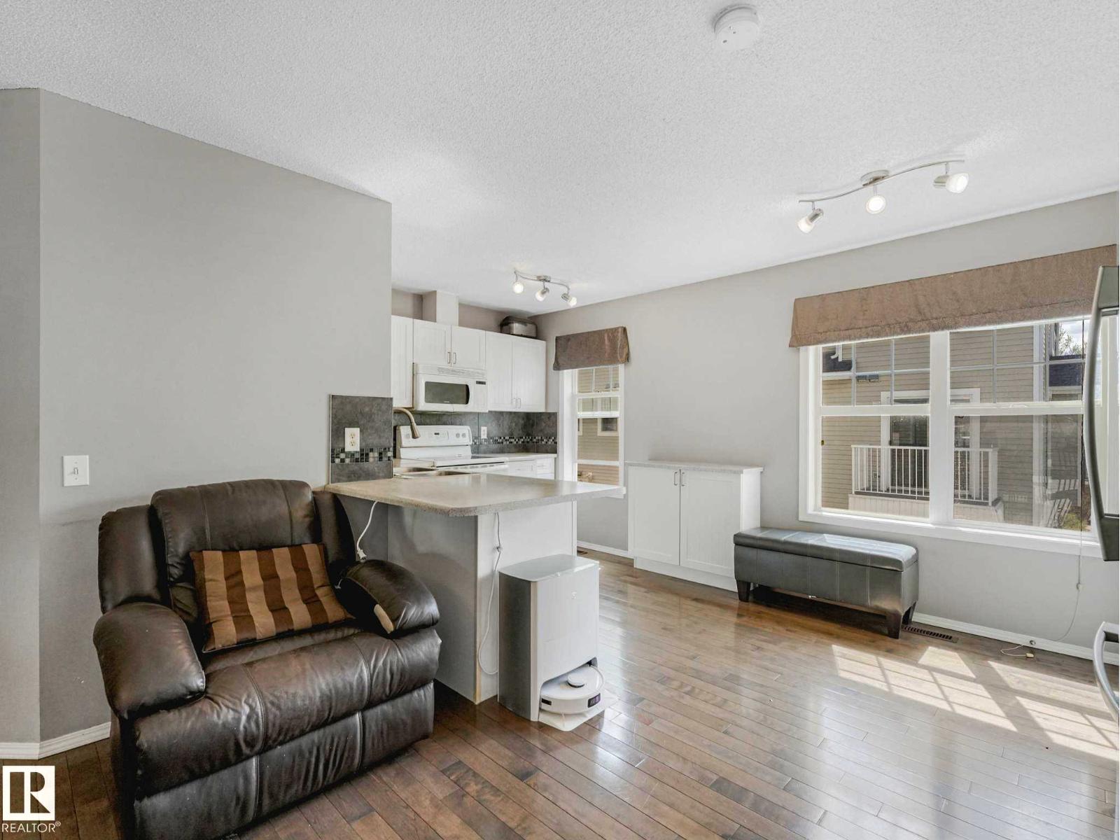 #172 5604 199 ST NW - Image 28