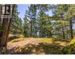 4846 Cutlass Crt, Pender Island, BC V0N2M2 Photo 14