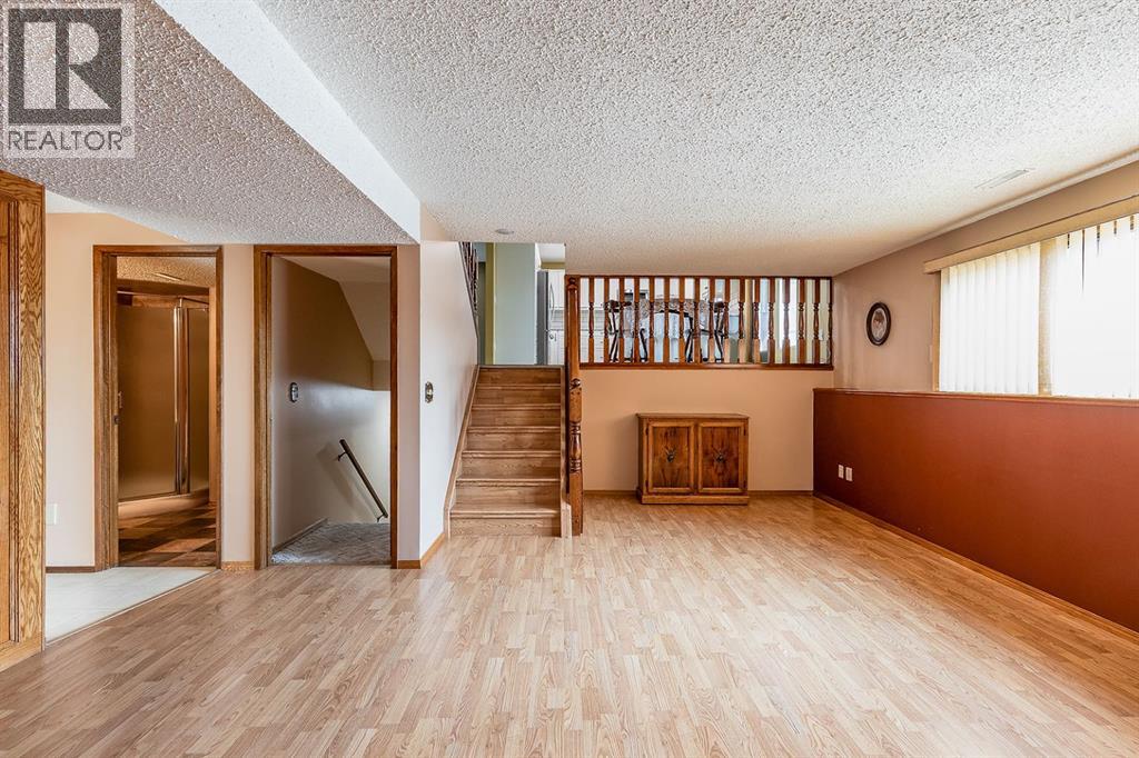 80 Carry Crescent SE - Image 37