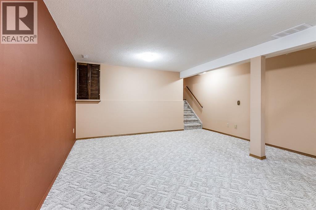 80 Carry Crescent SE - Image 43
