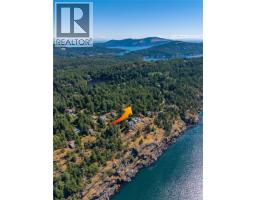 4848 Cutlass Crt, Pender Island, BC V0N2M2 Photo 9