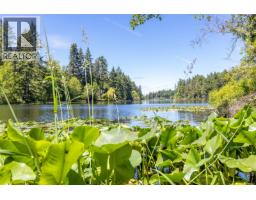 4848 Cutlass Crt, Pender Island, BC V0N2M2 Photo 32