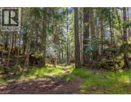 4848 Cutlass Crt, Pender Island, BC V0N2M2 Photo 15