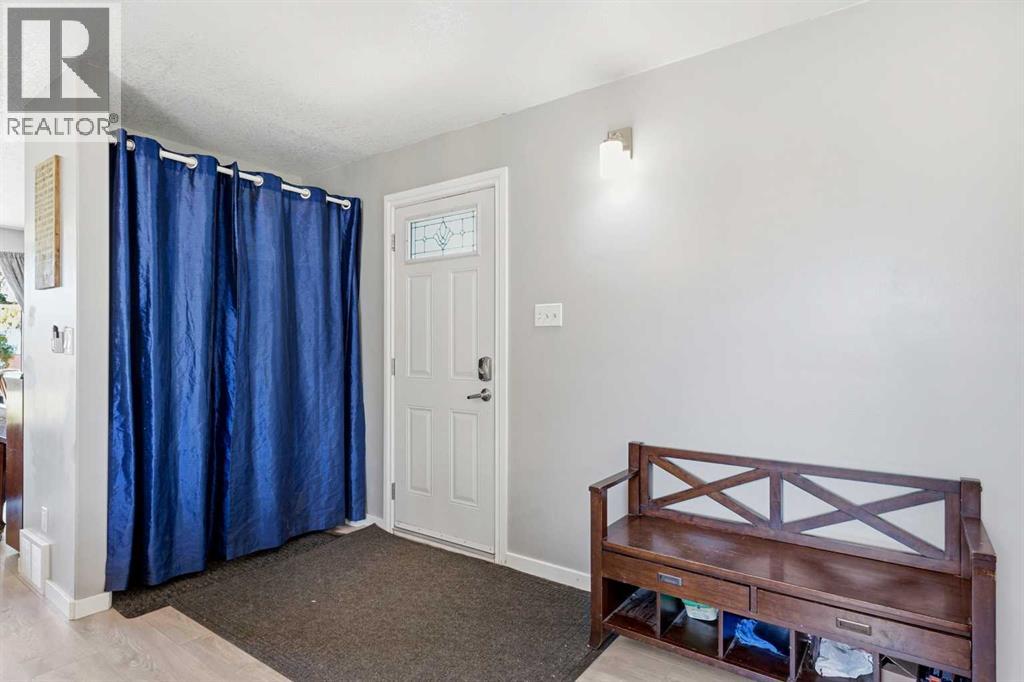 4132 50 Avenue - Image 4