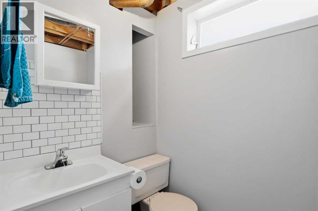 4132 50 Avenue - Image 24