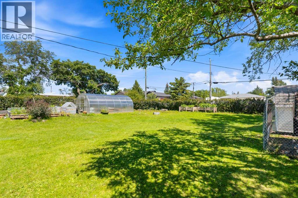 4132 50 Avenue - Image 36